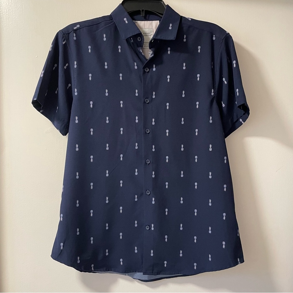 Essex Crossing- Men's Navy with Pineapple Print Button Up Shirt- Size Small
